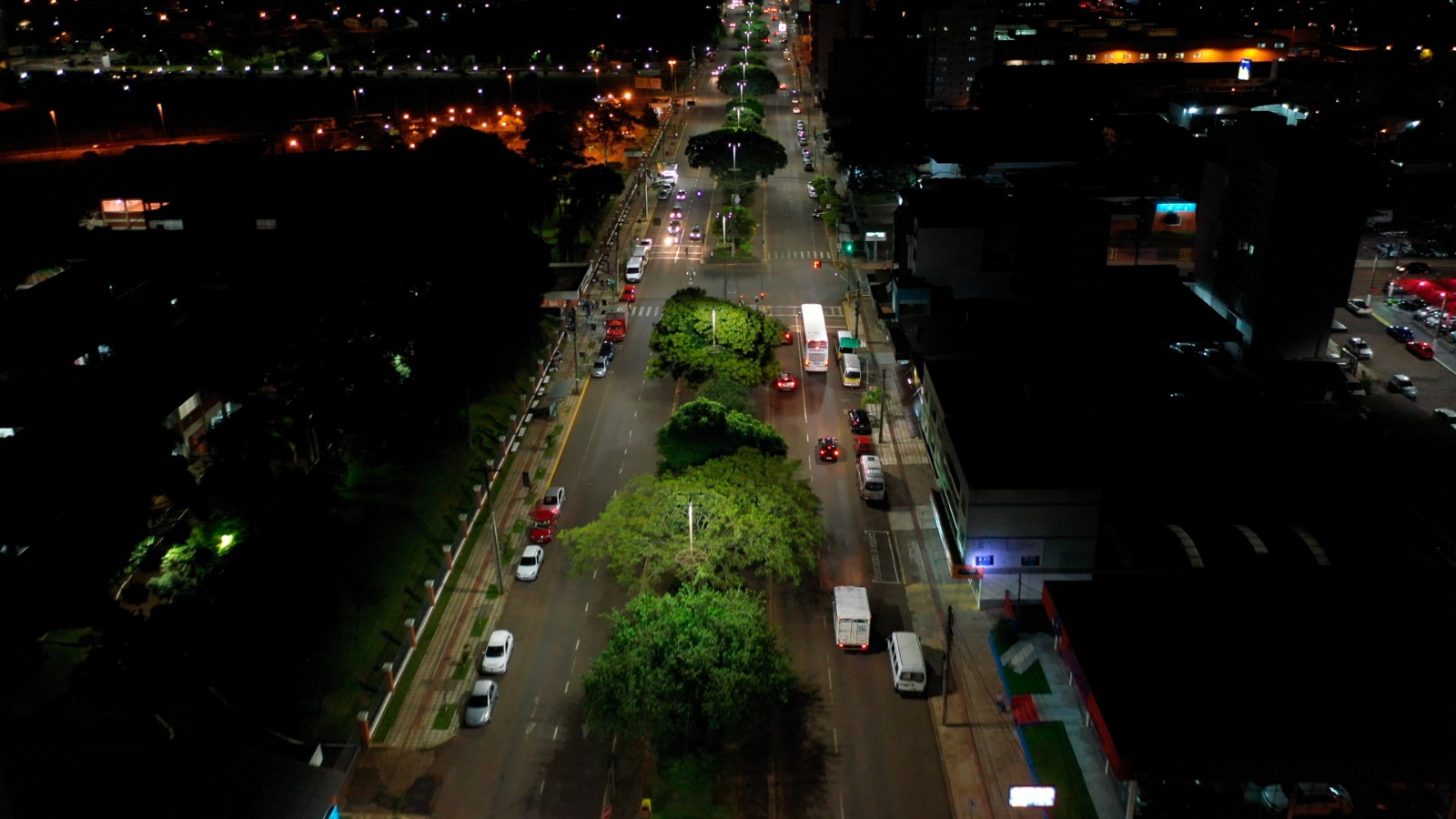 Começa a segunda etapa da instalação de LUZES DE LED nas ruas de Erechim 