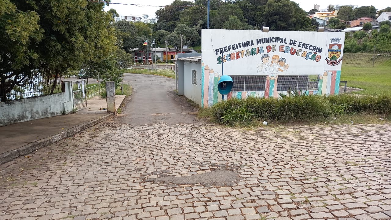  Justi?a determina cancelamento de retorno as aulas no Rio Grande do Sul