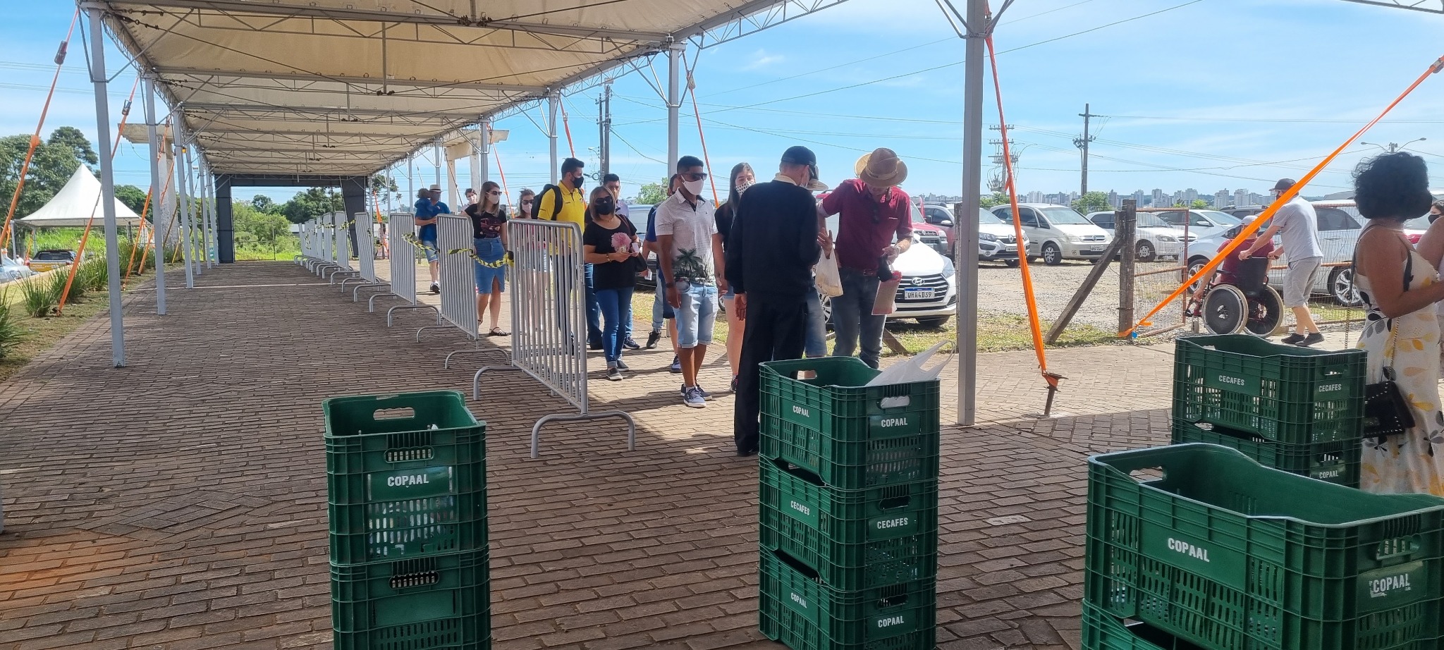  Mais de tr?s toneladas de alimentos arrecadados durante a Expo Erechim 2021