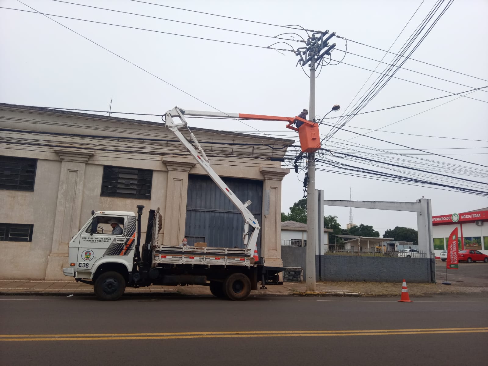  Em um ano, Prefeitura de Erechim trocou 6390 l?mpadas 