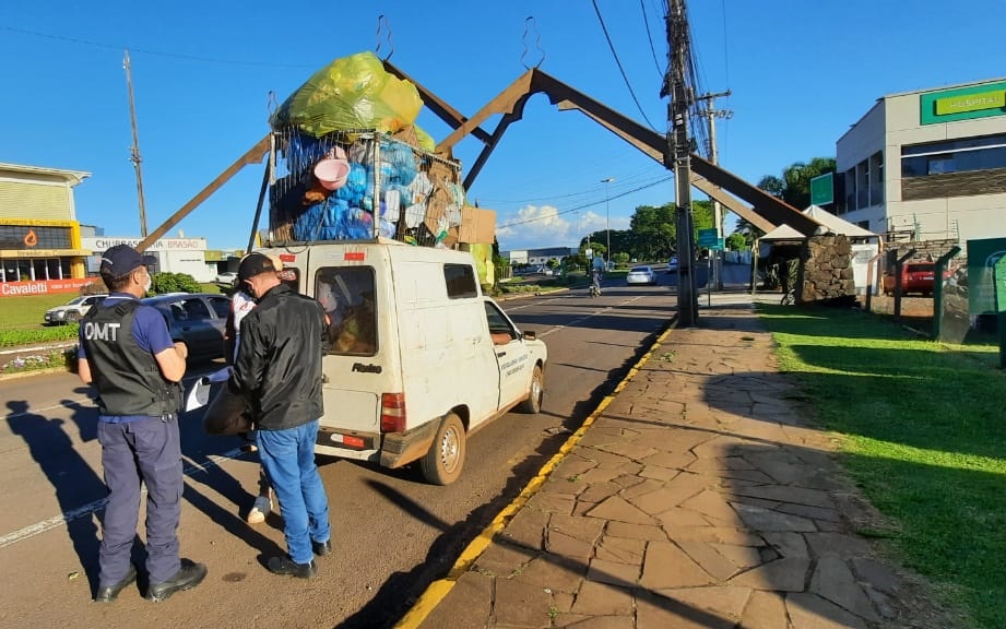  Prefeitura alerta sobre meios clandestinos de recolhimento de lixo seco 