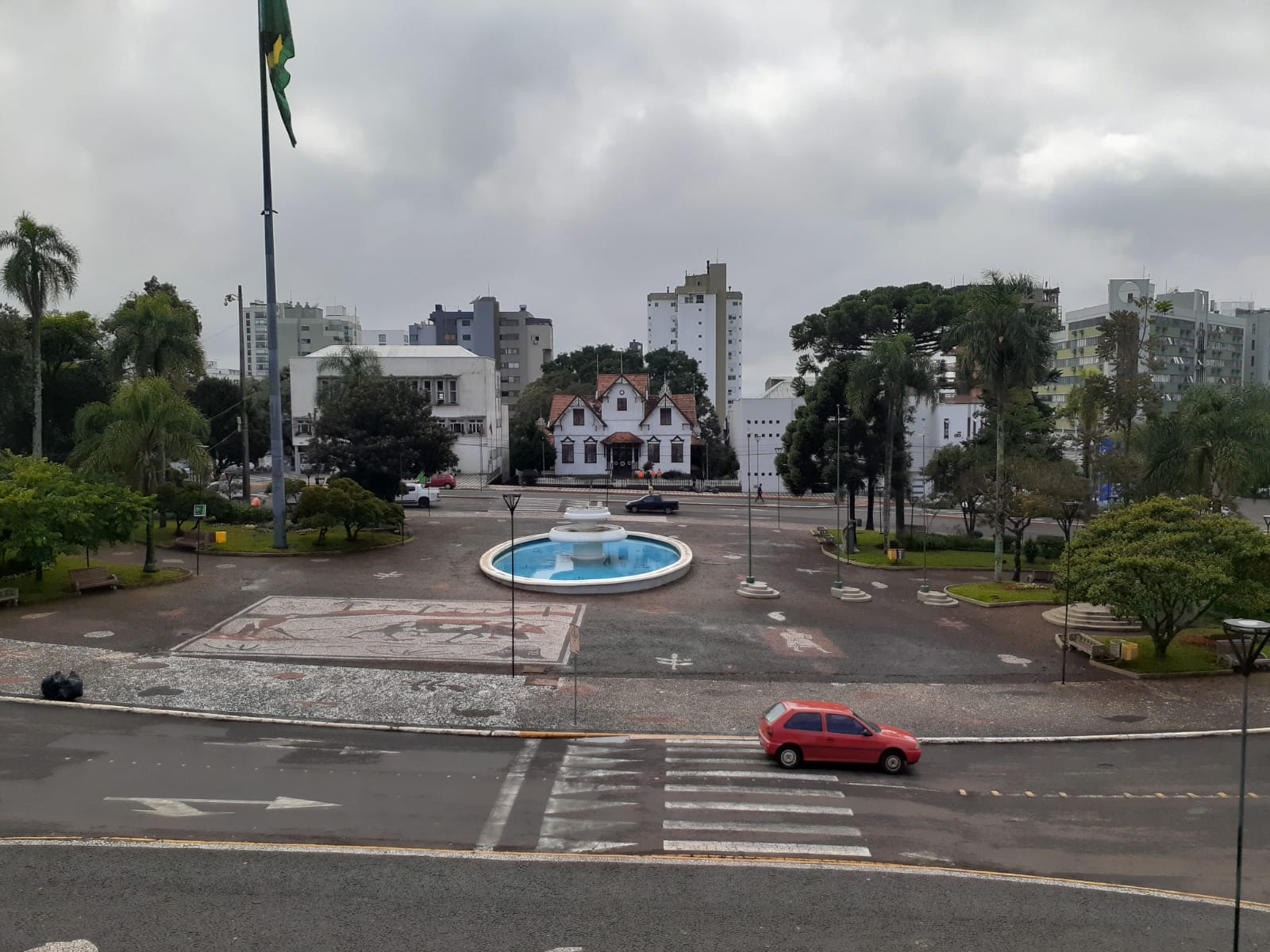  Dia para ser solid?rio, generoso e doar roupas, cal?ados e cobertores