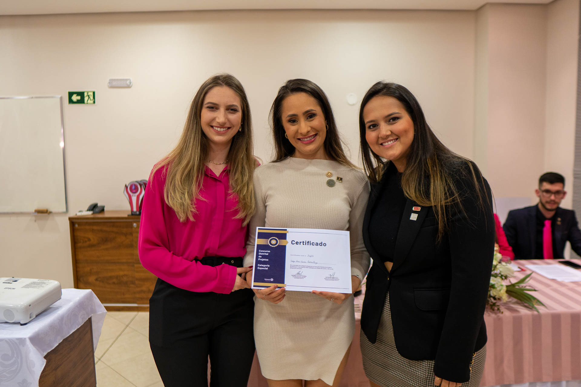  Rotaract Club de Erechim recebe premia??o por projeto em parceria com a Prefeitura