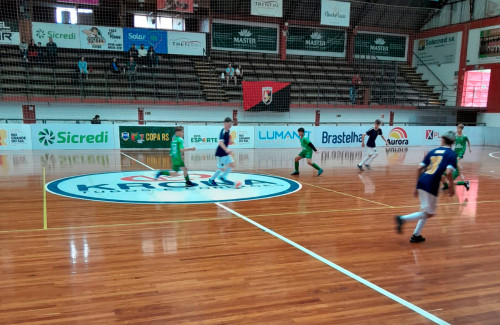 Resultados de domingo da Ta?a Erechim de Futsal 2023