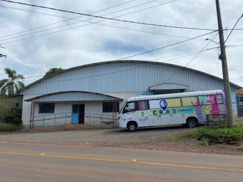 Doe um quilo de alimento não-perecível na entrada do Erechim Rally Brasil 