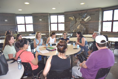 Reuniao dos artistas da Sala de Artes Visuais (2)