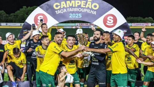 Brasileirinhos Futebol Chapecoense é campeão da Copinha Fraldinha de Futsal