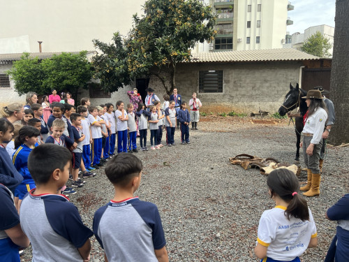 Tradicionalistas da 19? Regi?o Tradicionalista realizam oficinas com estudantes 